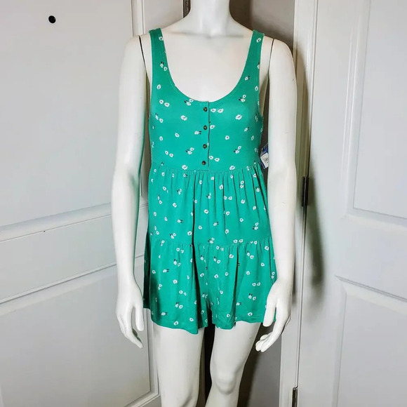 NWT Arizona Jean Co. Green Floral Sleeveless Romper Women's Size Medium - Picture 1 of 16